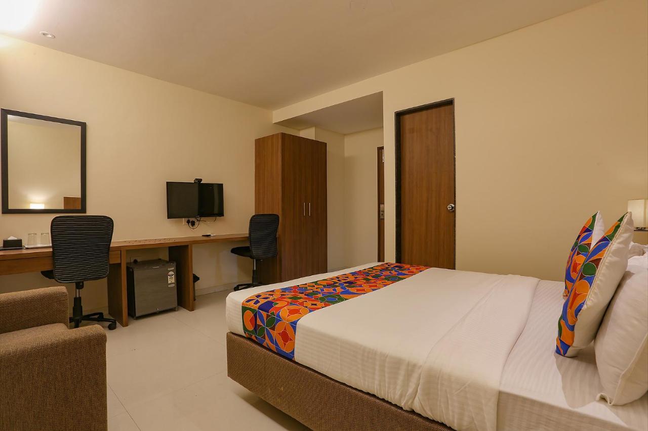 Fabhotel Royal International Mumbai  Buitenkant foto
