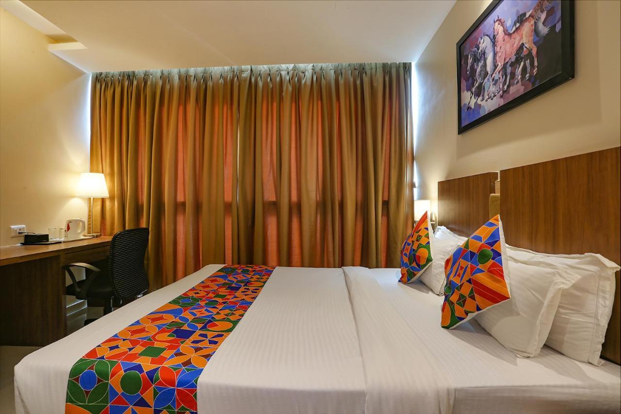 Fabhotel Royal International Mumbai  Buitenkant foto